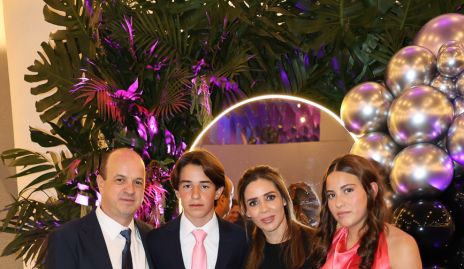  Alejandro Martínez, Marcelo Martínez, Vero Franco y Sofía Peláez.