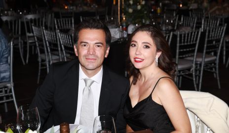  Juan Manuel Carbajal  y Ana Cecilia Ramírez.