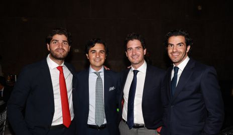  Santiago Gómez, Javier Gómez, José Manuel Gómez y Ricardo Gómez.