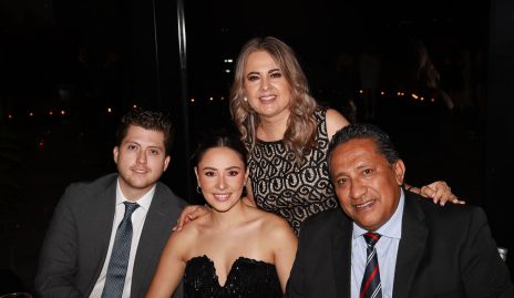  Paulina Charre y Alejandro Elía, Soyla Charre, José Juan González.