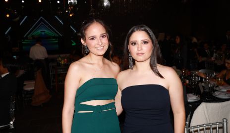  Isabela Landeros y Paulina Landeros.