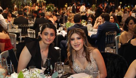  Denisse Medina y Mónica.