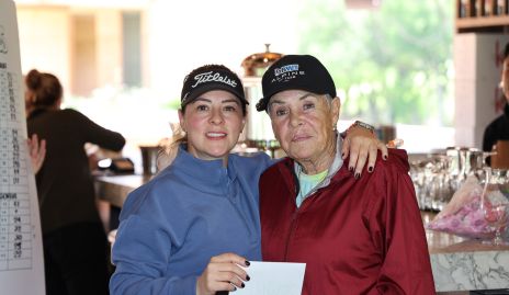  Silvia Garza y Paty del Peral.
