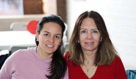  Mónica Estrada y Leticia Estrada.
