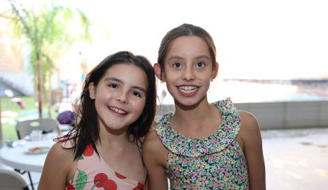  Paula Labastida y Julia Flores.
