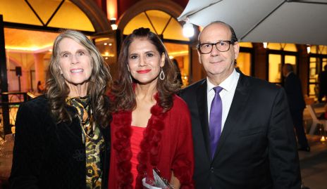  Vicky, Claudia Camacho y Alejandro Cárdenas.