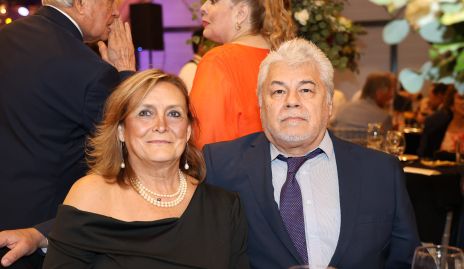  Lourdes y Juan.