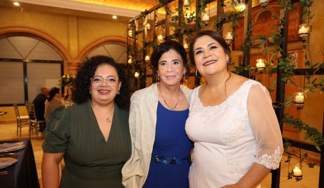  Mariana Faz, Angelina Fernández y Sandra Guevara.