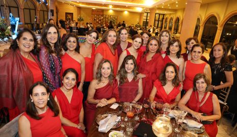  Las damas de honor.