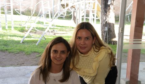  Anaisa Navarro y Estefany.