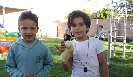  Antonio y José Manuel.