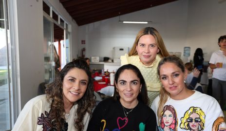  Alejandra Dip, Mari Carmen Mejía, Estefany Gutiérrez y María Torres.