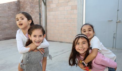  Lucía Garza, Natalia Del Valle, María Paula Acebo y Renata Ricavar.