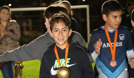  Campeón de Goleo Diego Córdova.