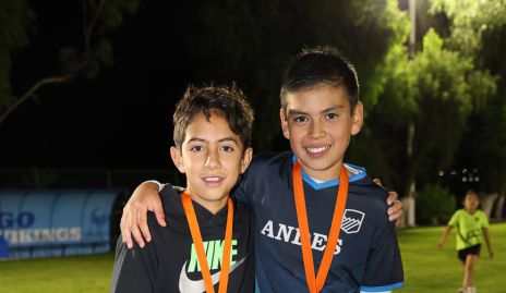  Diego Córdova y Santiago Díaz de León.