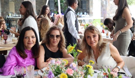  Gabriela Betancourt, Noemí Sampere y Claudia Barba.
