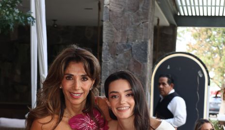  Cecilia de los Santos, Andrea Abud y Guille Anaya de de los Santos.