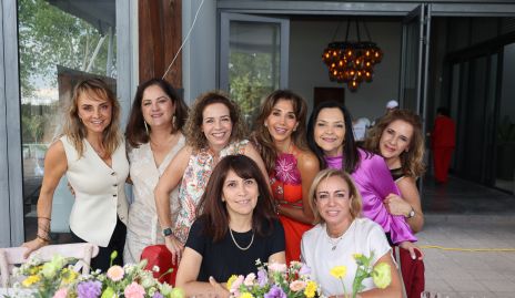  Claudia Barba, Liliana Meade, Gaby Cubillas, Cecilia de los Santos, Gabriela Betancourt, Noemí Sampere, Maricarmen Haro y Karina Ramos.