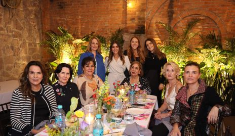  Leticia Gutiérrez, Lula López, Patricia Torres Corzo, Claudia Carpizo, Car, Isabel Torres Corzo, Diana Olvera, Claudia Torres, Güera Valle y Francine Coulon.