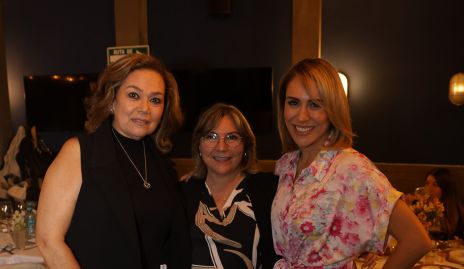   Mónica, Olga y Montse.