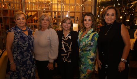  Juanis, Ana María, Olga, Verónica y Mónica.