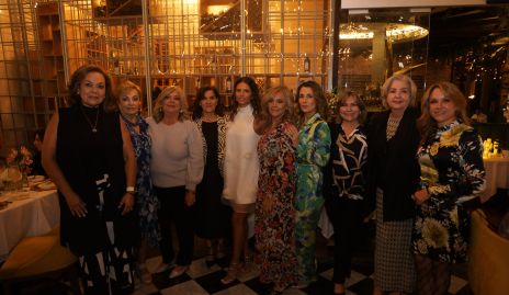  Ana Paula de la Fuente con su familia política.