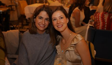  Mónica Medlich y Regina Mendizábal.