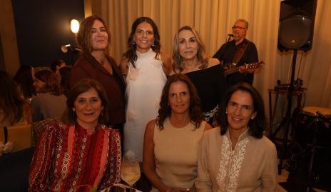  Isabel  Garfias, Ana Pau de la Fuente, Roxana Serna, Mónica Leal, Marcela Gómez y Alejandra Gómez.