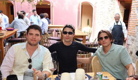  Ricardo de la Torre, David Herrera y Mateo Coronel.