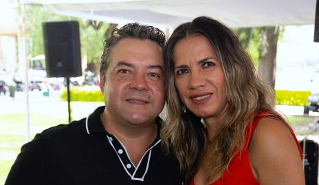  Miguel Lomas y Elsa Castillo.