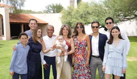  Familia de la Rosa Rojas.