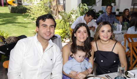  Eduardo Rodríguez, Daniela Díaz y Paulina Tello.
