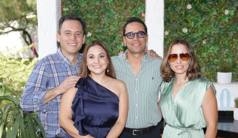  Jaqueline, Carolina, Juan Carlos y Jorge.
