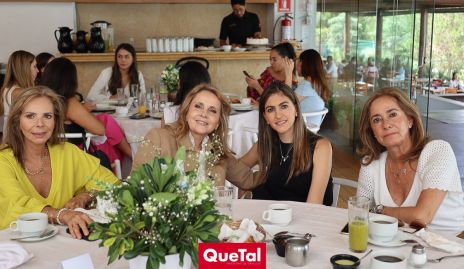 Elena Gaviño, Anabel Gaviño, Patricia Gómez y Patricia Gaviño.