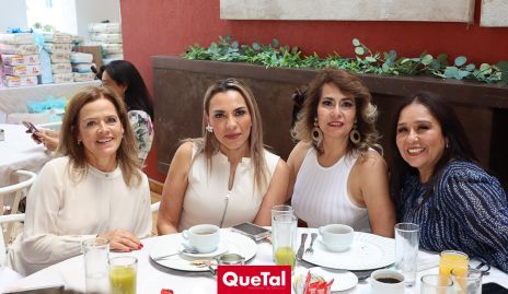  Maru, Dany Isabel, Rosy y Analía.