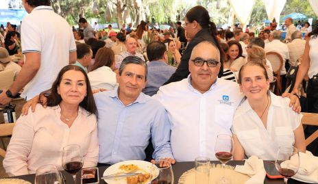  Cecilia Montelongo, Francisco Escobedo, Armando Rentería y Sofía Gómez.