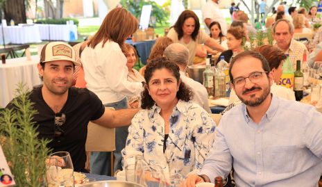  Fernando López, Sonia Mendoza y Lázaro Flores.