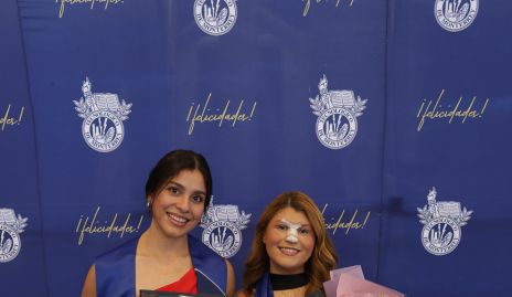  Fátima Almaguer y Martha Martínez.