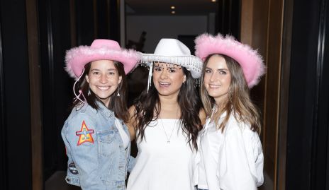  Fernanda Eguía, Sofía Saucedo y Cecilia Desouches.