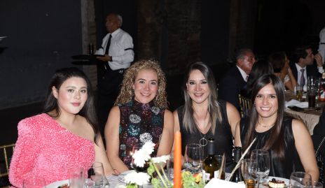  Regina, Vaisa, Valeria e Ivón.