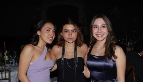  Silvana Grijalva, Paulina Belgodere y Romina Castellano.
