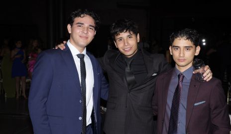  Santiago Sumano, Patricio Torres y Emilio Carrizales.