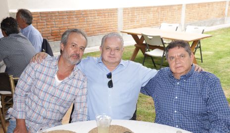  Ricardo Andrés, Mauricio Robles y Gabriel Robles.