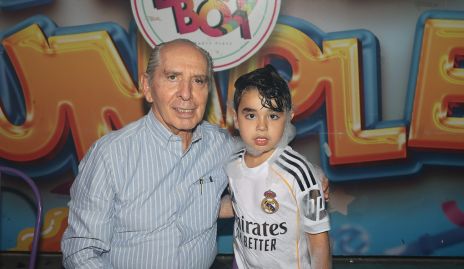  Jesús Conde con su nieto Franco.