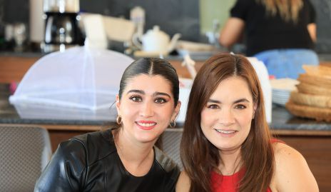  Gaby Cerda y Daniela Zárate.
