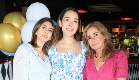  Paty Gómez, Michell Cano y Paty Gaviño.