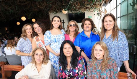  Mónica Gaviño, Gloria Martínez, Michell Cano, Patricia Gaviño, Mónica Berlanga, Cristina de Cano, Lucila Gaviño, Lety Ruiz y Anabel Gaviño.