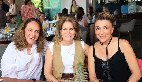 Clara Perogordo, Marisa Romero y Nuria Lozano.