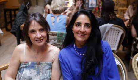 Marisol Pérez y Lety Leos.