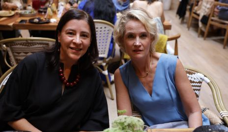 Ana Luisa Garza y Güera Valle.